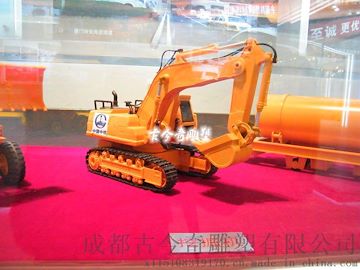成都+古今奇雕塑+2016挖掘机模型